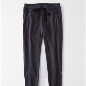 American Eagle High-Waisted Everywhere Jogger